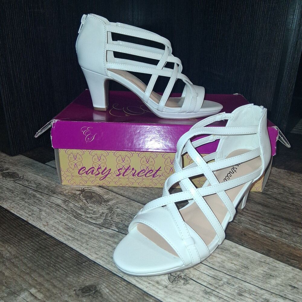 Easy Street Bee Strappy Platform Sandal Size 6.5 White